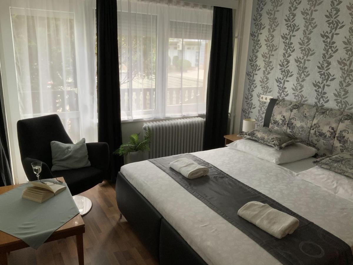 Oleander Apartman ヘーヴィーズ エクステリア 写真