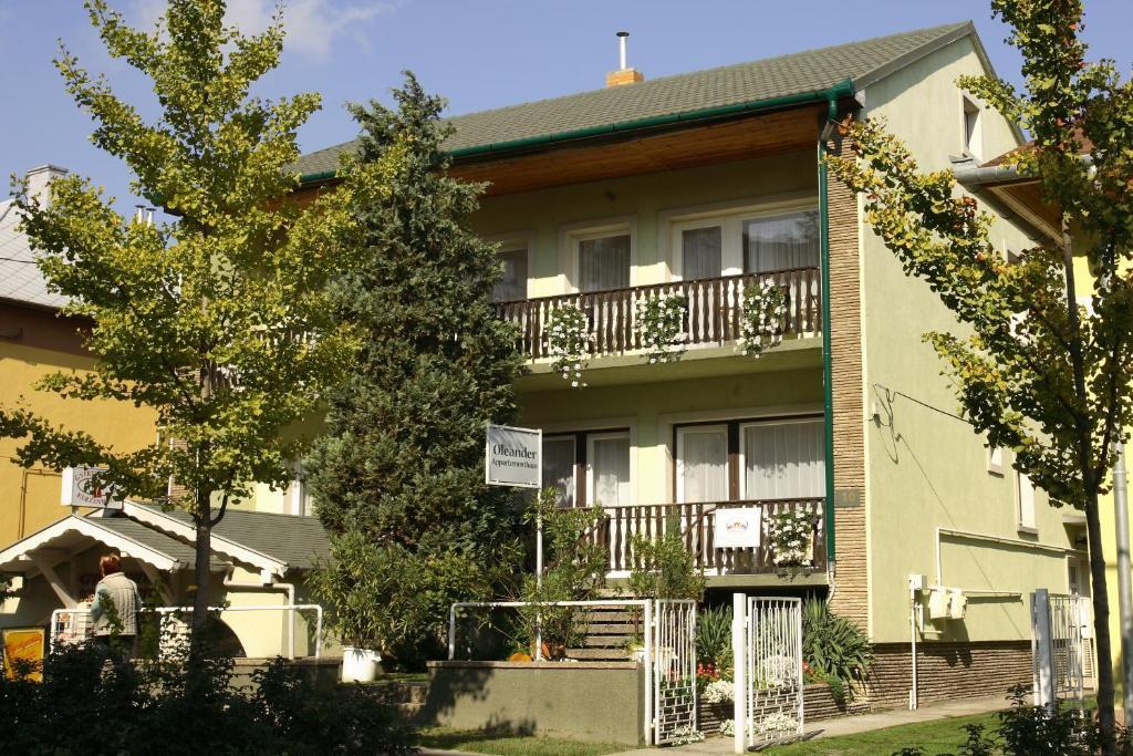 Oleander Apartman ヘーヴィーズ エクステリア 写真