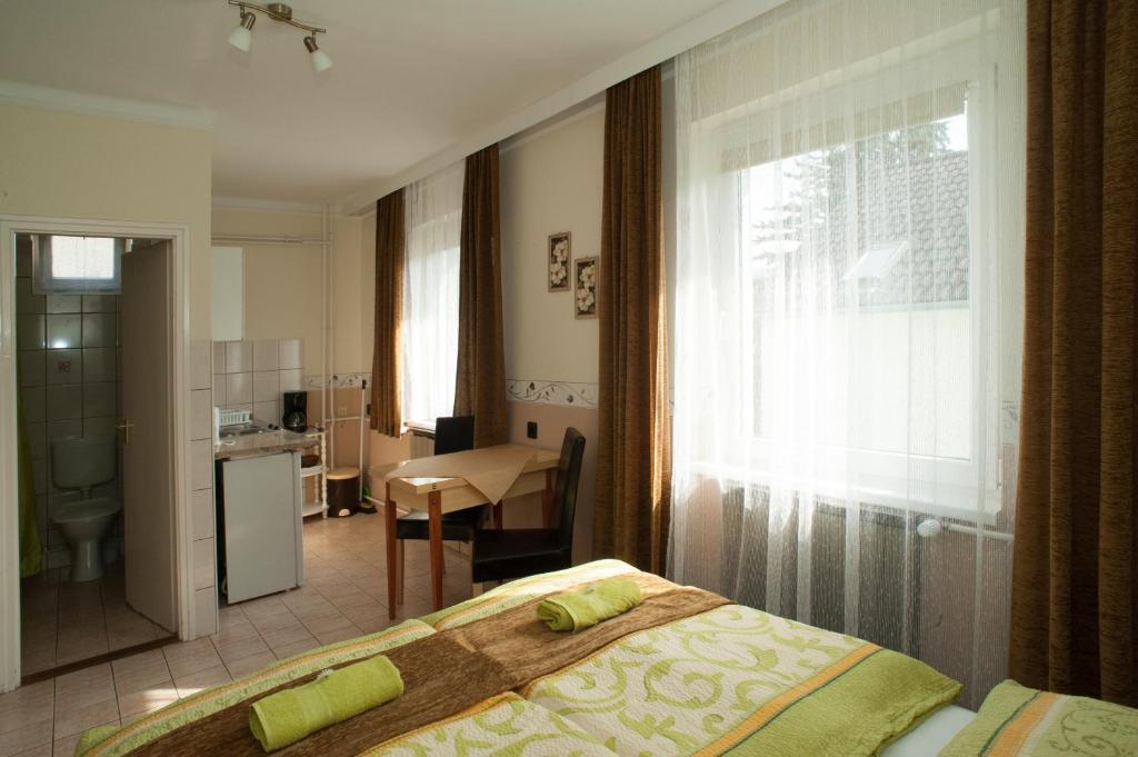 Oleander Apartman ヘーヴィーズ エクステリア 写真